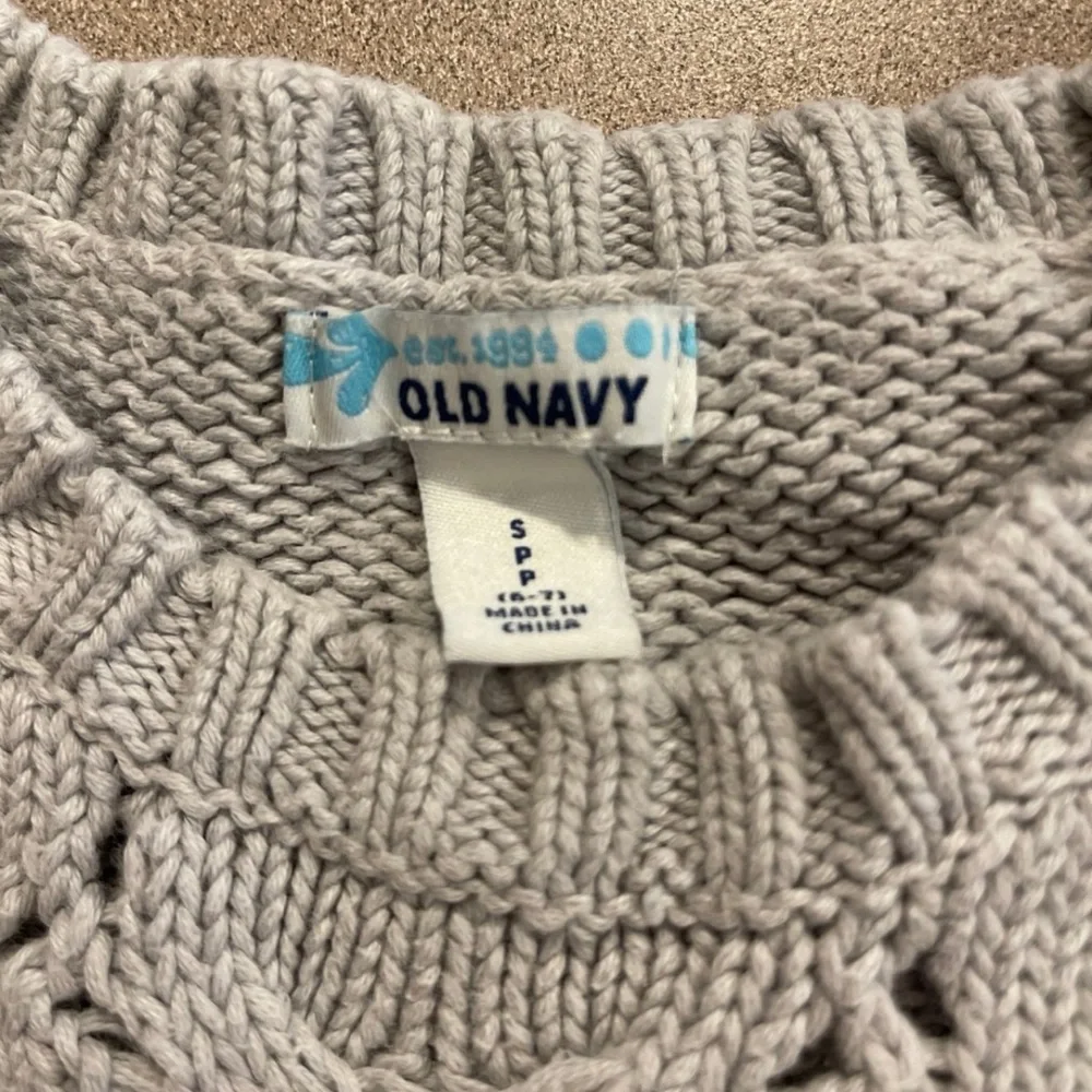 Old Navy girls Cable Knit Sweater size small